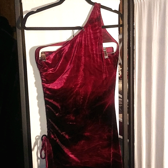 Vintage Windsor velvet evening gown - Picture 5 of 7